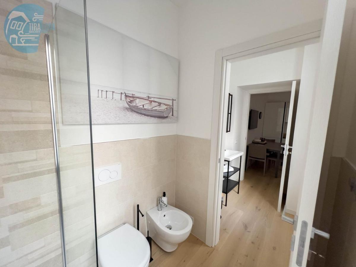 Piazza Della Borsa 3C Tirabora Short Rent Apartamento Trieste Exterior foto