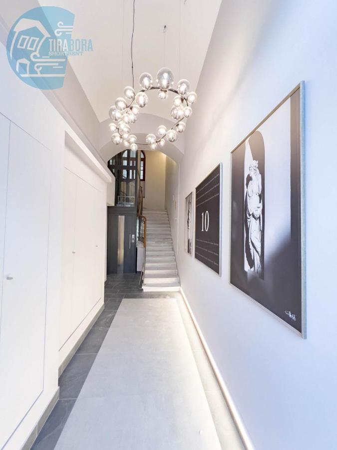 Piazza Della Borsa 3C Tirabora Short Rent Apartamento Trieste Exterior foto