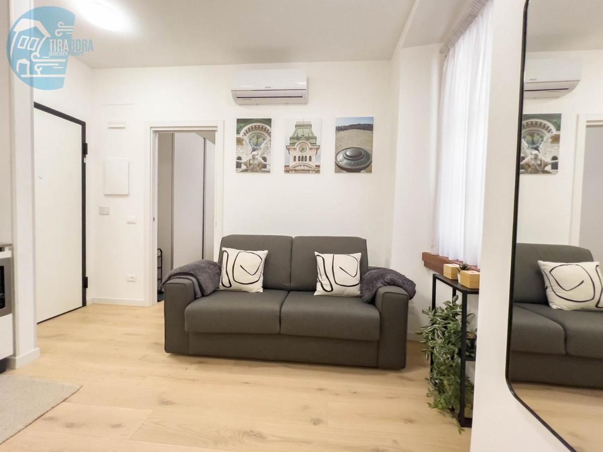 Piazza Della Borsa 3C Tirabora Short Rent Apartamento Trieste Exterior foto