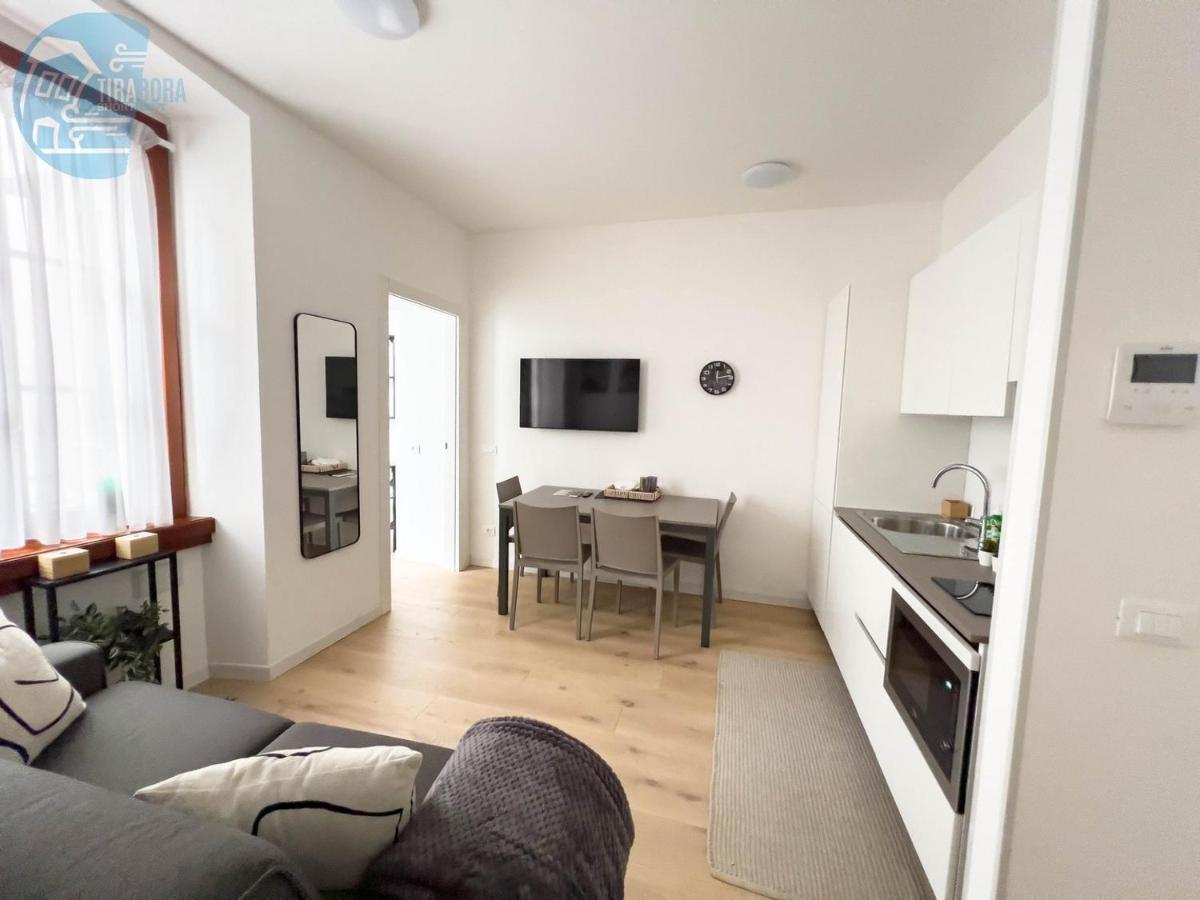 Piazza Della Borsa 3C Tirabora Short Rent Apartamento Trieste Exterior foto
